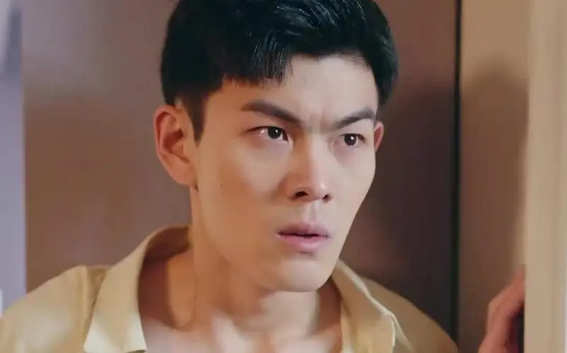 《鉴宝无双》：当古董遇上心机，一场惊心动魄的寻宝游戏，揭秘古玩界的尔虞我诈与人性的欲望！